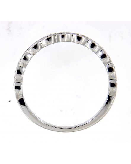 WAVY STYLE DIAMOND BAND (TR4704)