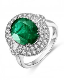 OVAL EMERALD DIAMOND RING (TR4988)