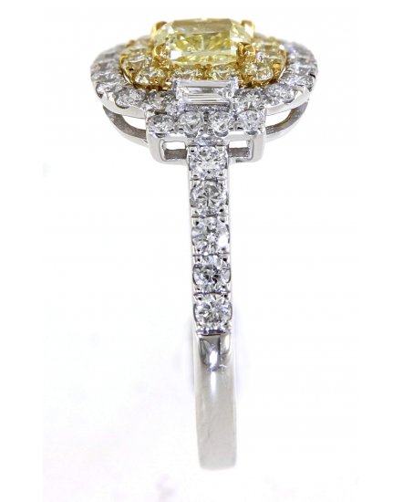 MULTI TONE CUSHION DIAMOND ENGAGEMENT RING (TR5064)