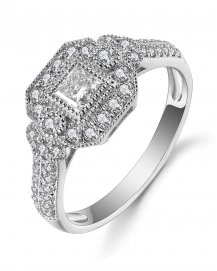 PRINCESS CUT DIAMOND RING (TR5077)