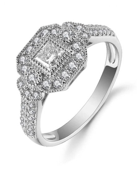 PRINCESS CUT DIAMOND RING (TR5077)