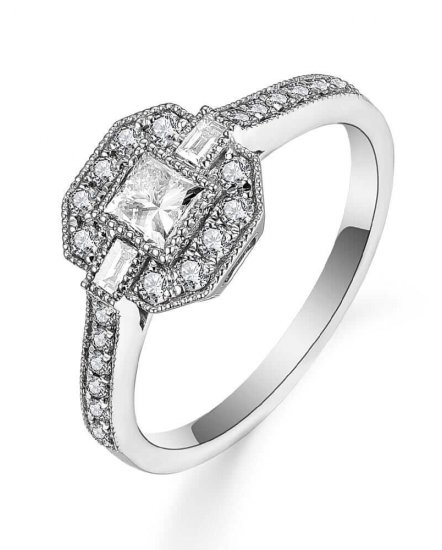PRINCESS CUT DIAMOND RING (TR5087)