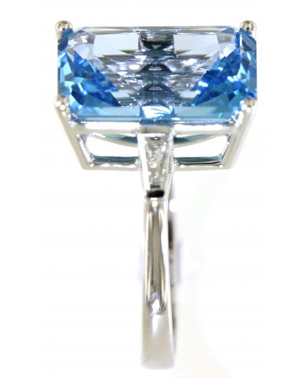 EMERALD CUT SWISS BLUE TOPAZ DIAMOND RING (TR5121)