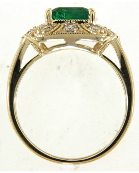 EMERALD CUT DIAMOND RING (TR5150)