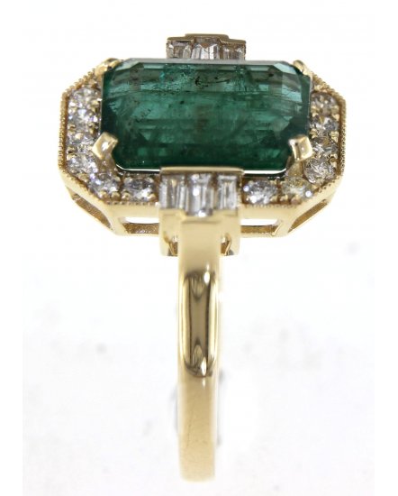 EMERALD CUT DIAMOND RING (TR5162)