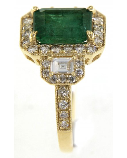 EMERALD CUT DIAMOND RING (TR5193)