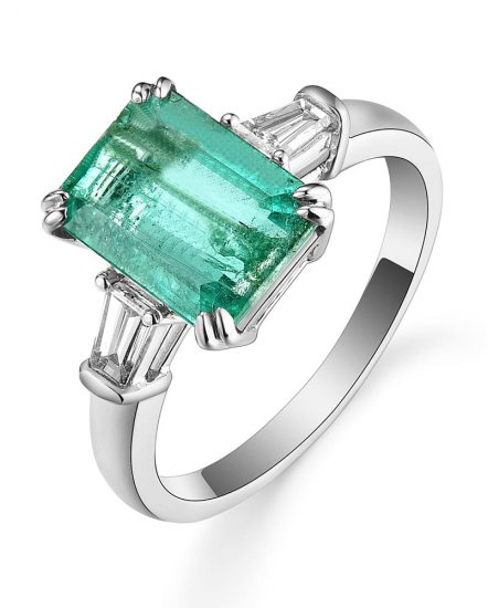EMERALD CUT DIAMOND RING (TR5208)