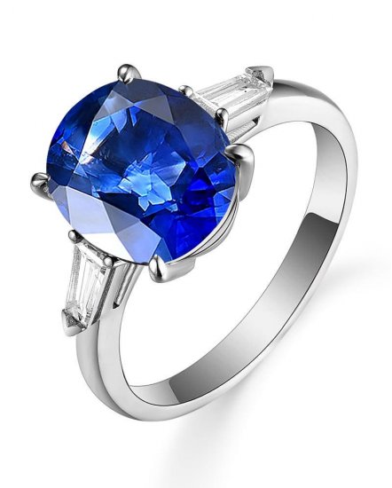 OVAL SAPPHIRE DIAMOND RING (TR5247)