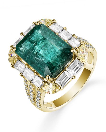 EMERALD CUT DIAMOND RING (TR5305)