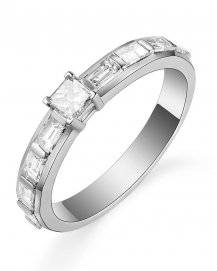 PRINCESS CUT DIAMOND RING (TR5401)