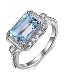 EMERALD CUT AQUAMARINE DIAMOND RING (TR5850D)