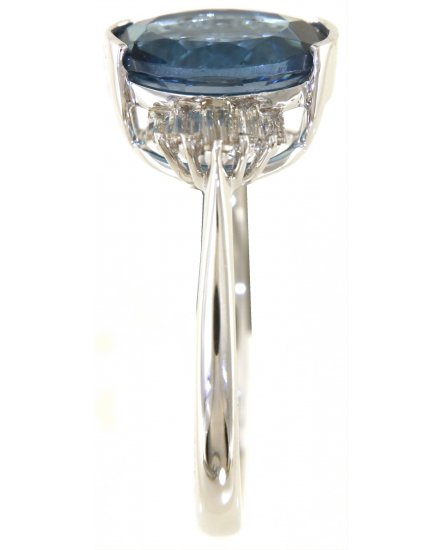 OVAL LONDON BLUE TOPAZ DIAMOND RING (TR5859)