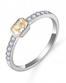 MULTI TONE EMERALD CUT DIAMOND ENGAGEMENT RING (TR6063)