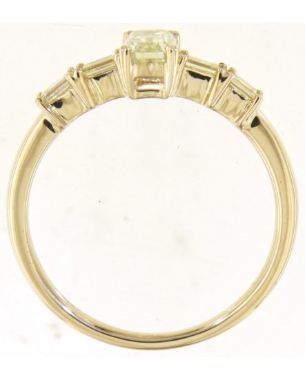 EMERALD CUT DIAMOND RING (TR6065)