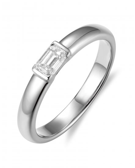 EMERALD CUT SOLITAIRE DIAMOND RING (TR6153)