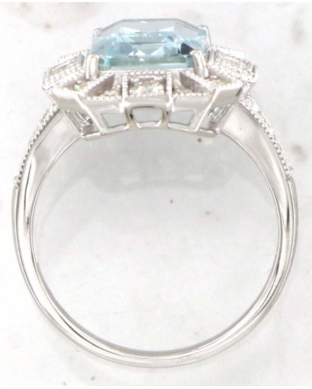 EMERALD CUT AQUAMARINE DIAMOND RING (TR6167)