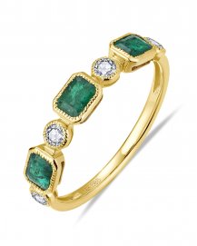 EMERALD CUT EMERALD DIAMOND BAND (TR6183)
