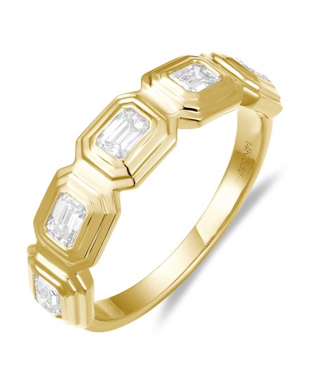 EMERALD CUT DIAMOND BAND (TR6488)