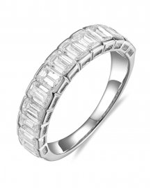 EMERALD CUT DIAMOND BAND (TR6560)