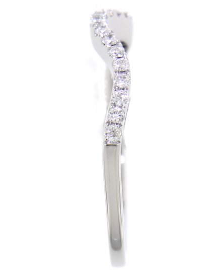 CURVED STYLE DIAMOND BAND (TR672B)