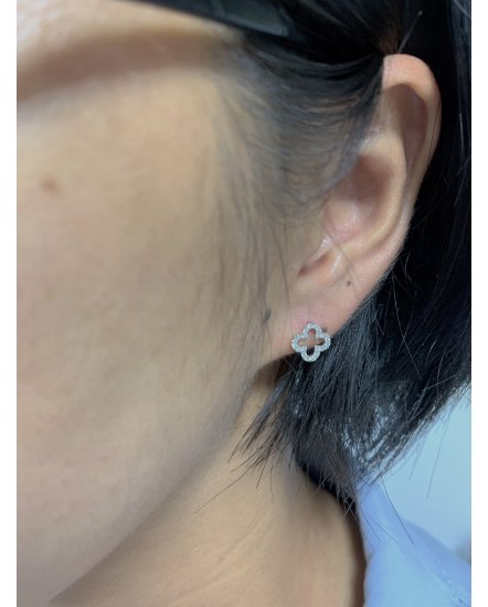 FOUR LEAF STYLE DIAMOND STUDS (VE433)
